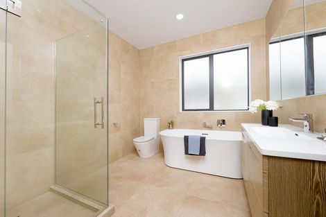 Photo of property in 108 San Valentino Drive, Henderson, Auckland, 0612