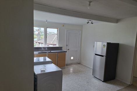 Photo of property in 1/47 Frankmoore Avenue, Johnsonville, Wellington, 6037