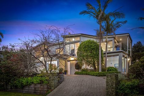 Photo of property in 88 Grovenor Drive, Orewa, 0931