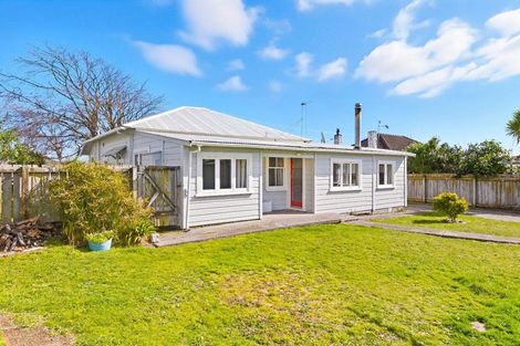 Photo of property in 106 Queen Street West, Levin, 5510