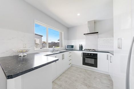 Photo of property in 47a Robert Skelton Place, Clendon Park, Auckland, 2103