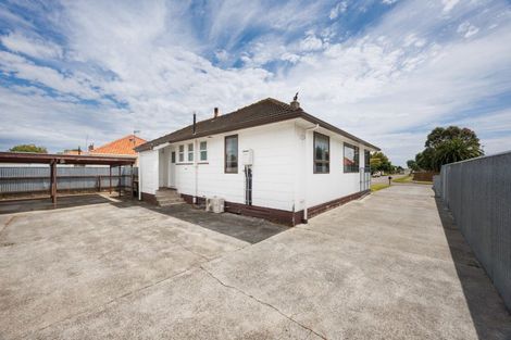 Photo of property in 103 Clyde Crescent, Roslyn, Palmerston North, 4414