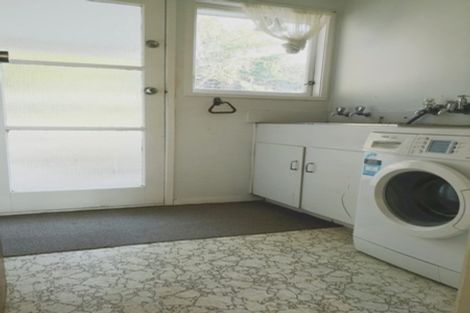 Photo of property in 18 Chevis Place, Pakuranga, Auckland, 2010