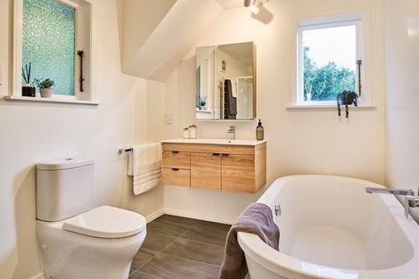 Photo of property in 13 Ramsey Place, Karori, Wellington, 6012