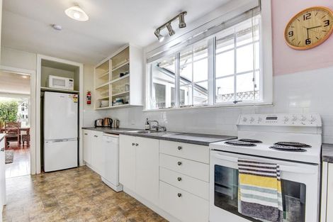 Photo of property in 35 Mowhanau Drive, Kai Iwi, Whanganui, 4574