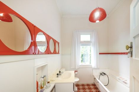 Photo of property in 202 Park Road, Hokowhitu, Palmerston North, 4410