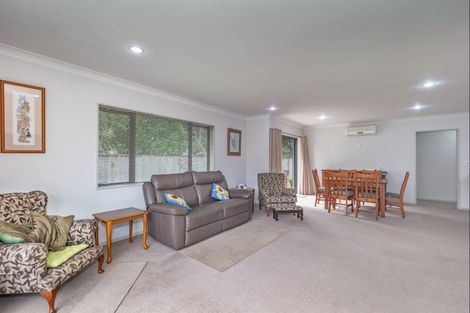 Photo of property in 112a Weraroa Road, Levin, 5510