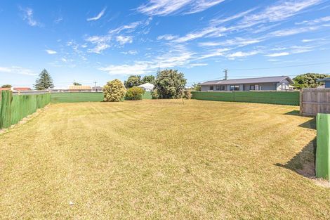 Photo of property in 21 Hood Street, Castlecliff, Whanganui, 4501