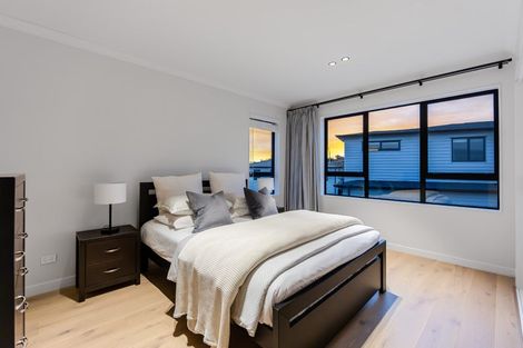 Photo of property in 7 Headsail Drive, Long Bay, Auckland, 0630