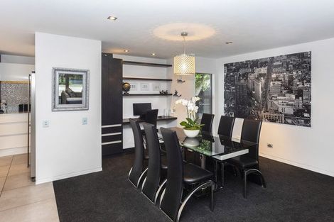 Photo of property in 107 Gardiners Road, Harewood, Christchurch, 8051