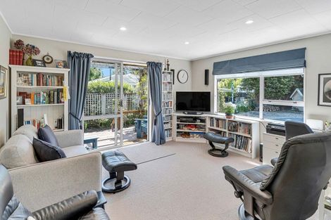 Photo of property in 8a Wood Street, Greytown, 5712