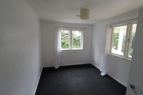 Photo of property in 32 Peter Terrace, Castor Bay, Auckland, 0620