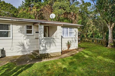 Photo of property in 130 Sievers Grove, Cannons Creek, Porirua, 5024