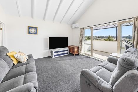 Photo of property in 33 Gala Place, Henderson, Auckland, 0612