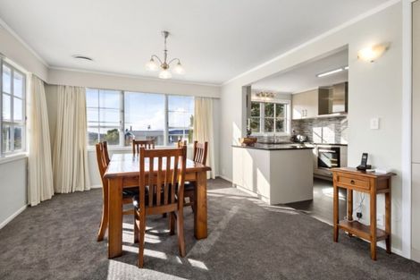 Photo of property in 6 Nuffield Street, Tawa, Wellington, 5028