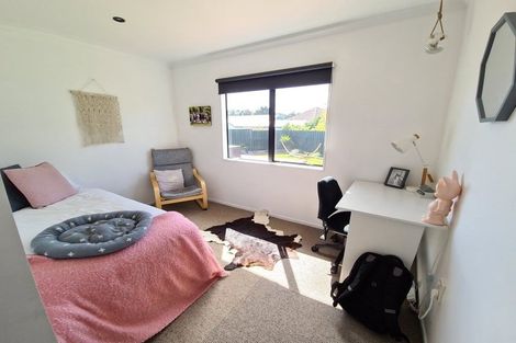 Photo of property in 28a Meade Place, Bell Block, New Plymouth, 4312