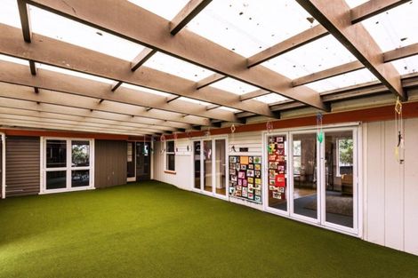 Photo of property in 12 Locket Road, Glenfield, Auckland, 0629