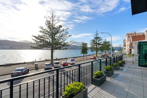 Photo of property in 286 Oriental Parade, Oriental Bay, Wellington, 6011