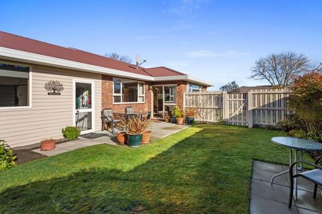 Photo of property in 15 Windsor Court, Rangiora, 7400