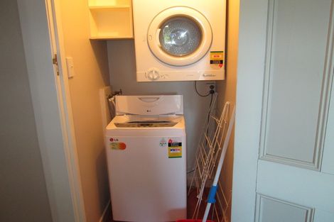 Photo of property in 1/51 Manor Place, Dunedin Central, Dunedin, 9016