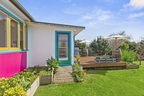 Photo of property in 23 Lorenzen Bay Road, Raglan, 3225