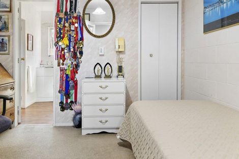 Photo of property in 2/25 Golders Place, Richmond Heights, Taupo, 3330