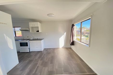 Photo of property in 25 Alidade Place, Massey, Auckland, 0614