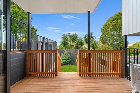 Photo of property in 8/32 Brandon Road, Glen Eden, Auckland, 0602