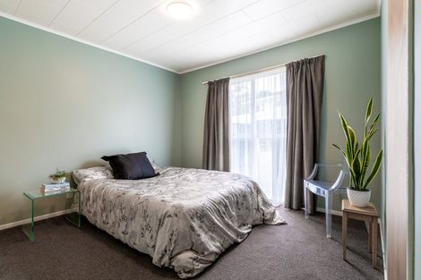Photo of property in 2/14 Claridge Street, Glen Eden, Auckland, 0602