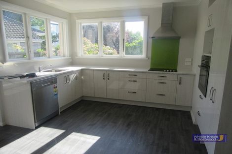 Photo of property in 18 Broadbent Street, Riccarton, Christchurch, 8041