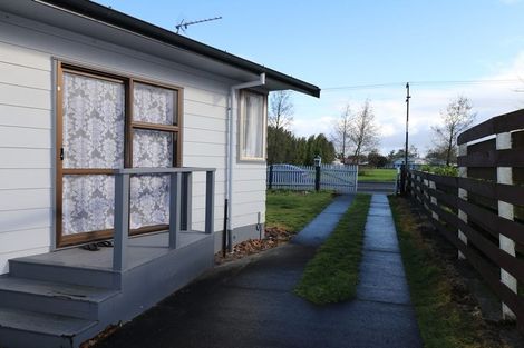 Photo of property in 95 Collins Road, Melville, Hamilton, 3206