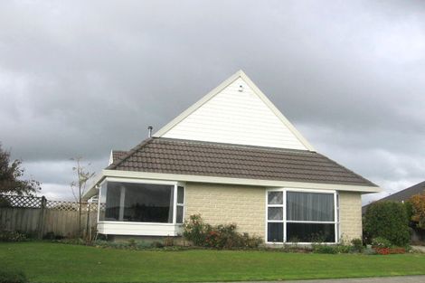 Photo of property in 16 Caroline Crescent, Highbury, Palmerston North, 4412