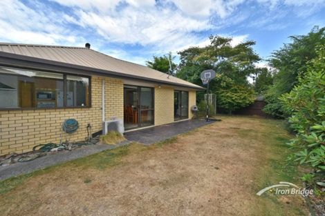 Photo of property in 2 Neathwest Avenue, Broomfield, Christchurch, 8042