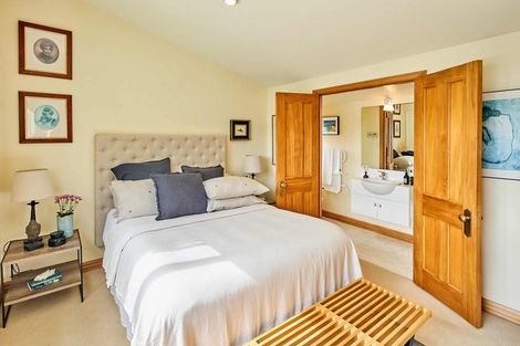 Photo of property in 5b Hay Street, Oriental Bay, Wellington, 6011