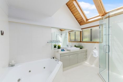 Photo of property in 3 Francis Curtis Avenue, Blockhouse Bay, Auckland, 0600