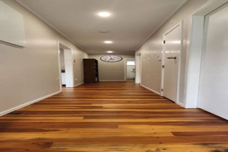 Photo of property in 11 Shackleton Grove, Stokes Valley, Lower Hutt, 5019