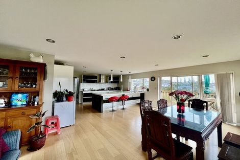 Photo of property in 76 Laurel Oak Drive, Schnapper Rock, Auckland, 0632