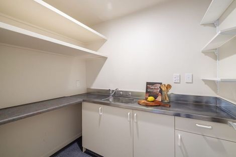 Photo of property in 6 Inverness Lane, Redcliffs, Christchurch, 8081