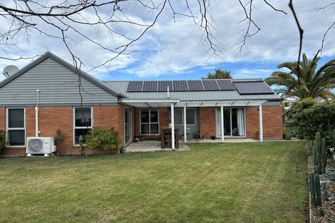 Photo of property in 3 Shenley Drive, Belfast, Christchurch, 8051