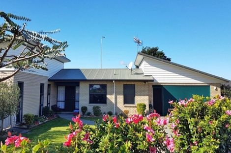 Photo of property in 71 Pyle Road West, One Tree Point, 0118