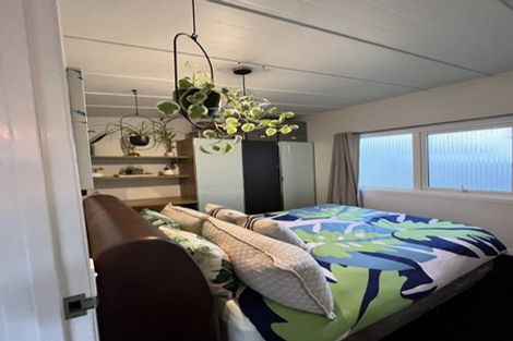 Photo of property in 13 Sea View Terrace, Cockle Bay, Auckland, 2014