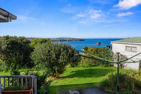 Photo of property in 79 Tiri Road, Tindalls Beach, Whangaparaoa, 0930
