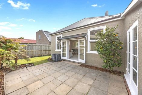 Photo of property in 22 Dickens Street, Addington, Christchurch, 8024