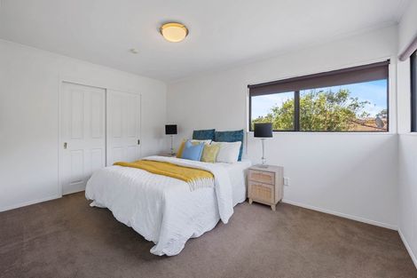Photo of property in 2/28 Britannia Place, Half Moon Bay, Auckland, 2012