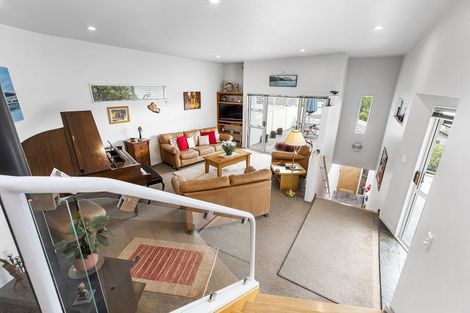 Photo of property in 32 Paremata Crescent, Paremata, Porirua, 5024