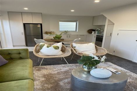 Photo of property in 5/6 St Leonards Road, Kelston, Auckland, 0602