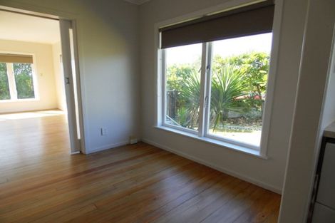 Photo of property in 81 Royal View Road, Te Atatu South, Auckland, 0610