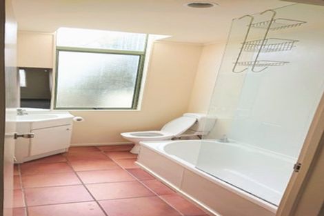 Photo of property in 2/12 Grenadine Place, Unsworth Heights, Auckland, 0632