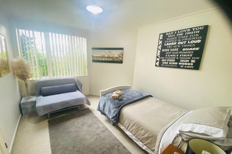 Photo of property in 404a Te Atatu Road, Te Atatu Peninsula, Auckland, 0610