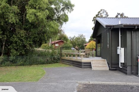 Photo of property in 2 Park Avenue Mews, Ohakune, 4625